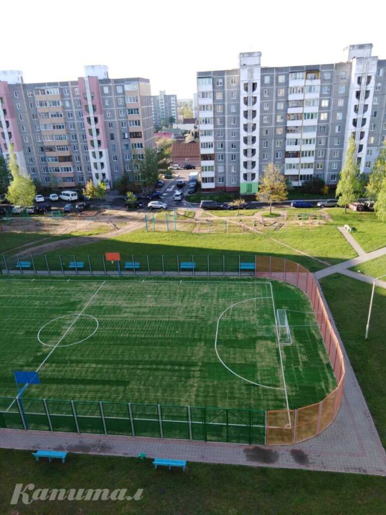 Продам стеклобанки 3 литра по 2,5 рубля.