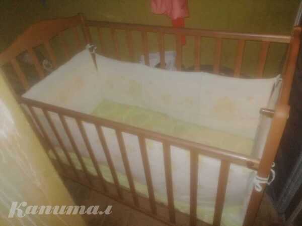 Детская кроватка со съемными бортиками и матрасом. 8(029)1707854