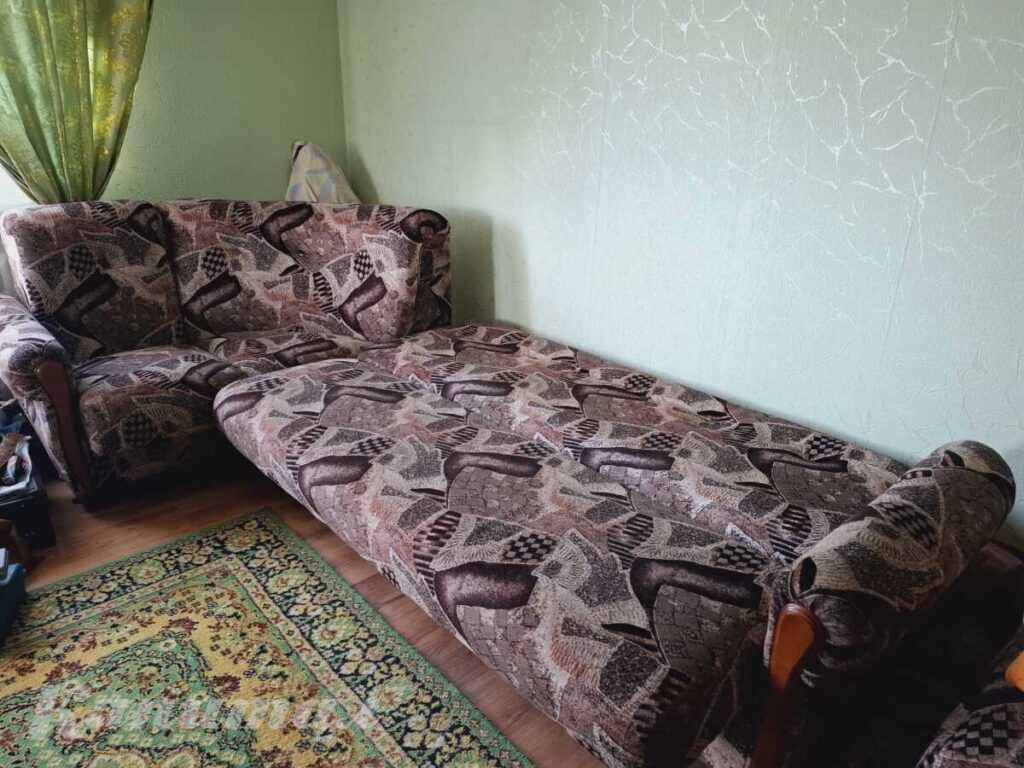 Диван угловой, в хорошем состоянии
