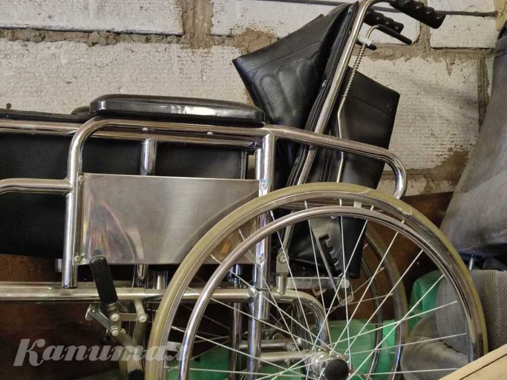Кресло каталка инвалидное