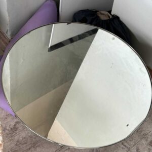 Продам зеркальный стол</a>