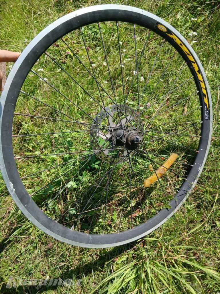 Продам колесо