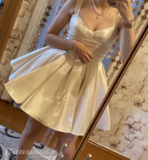 Продам платье ,модное ,новое ,42 размер