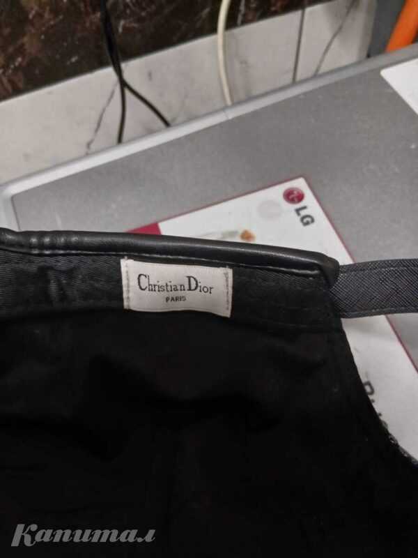 Продам женскую кепку Dior