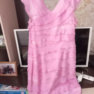 Продам 3 платья 48-50 размер</a>