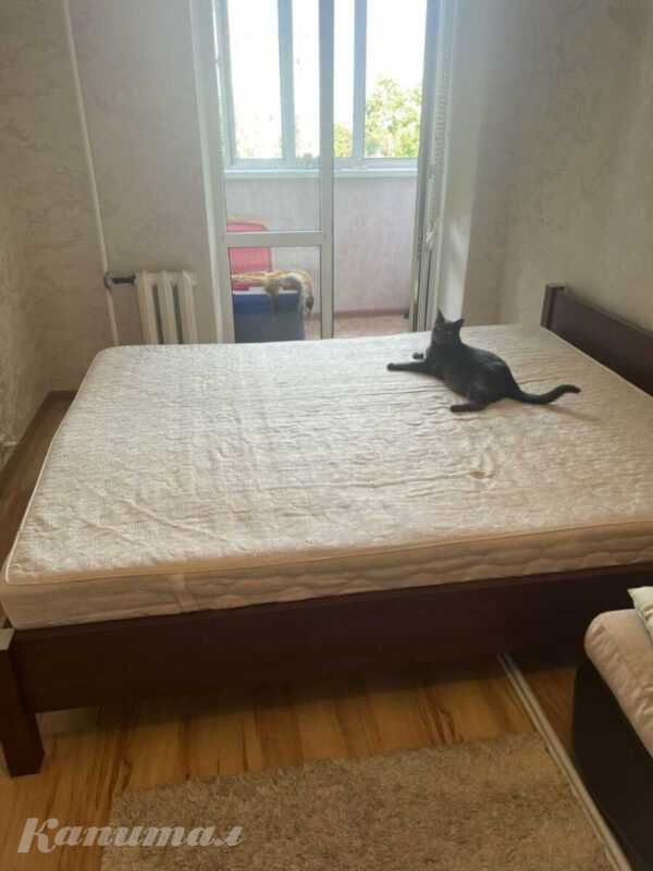 Кровать