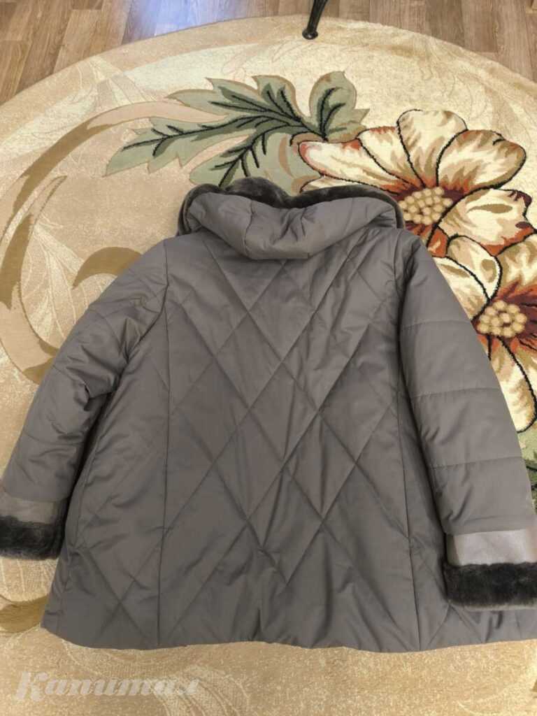 Куртка не разу не одетая(ну может 1 раз)женская