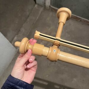 Карниз светлый 250 см</a>