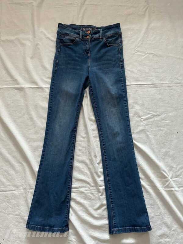 Джинсы bootcut / джинсы под сапоги