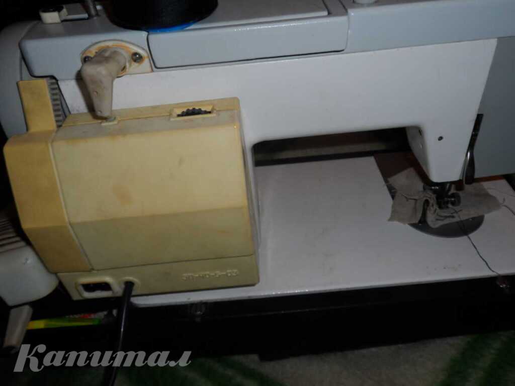 Швейная машинка Чайка-134А