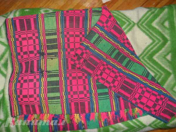 Тканое покрывало ручной работы