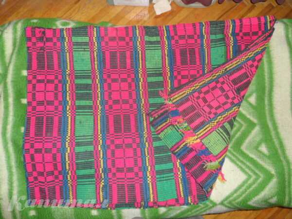 Тканое покрывало ручной работы