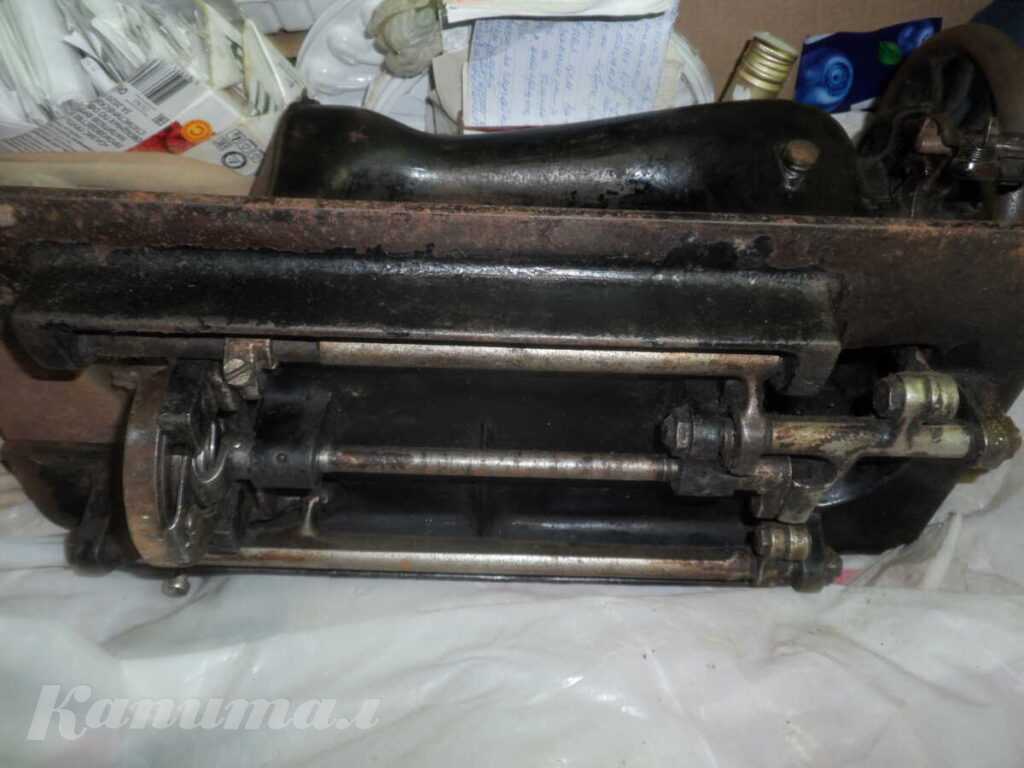 Швейная машинка SINGER