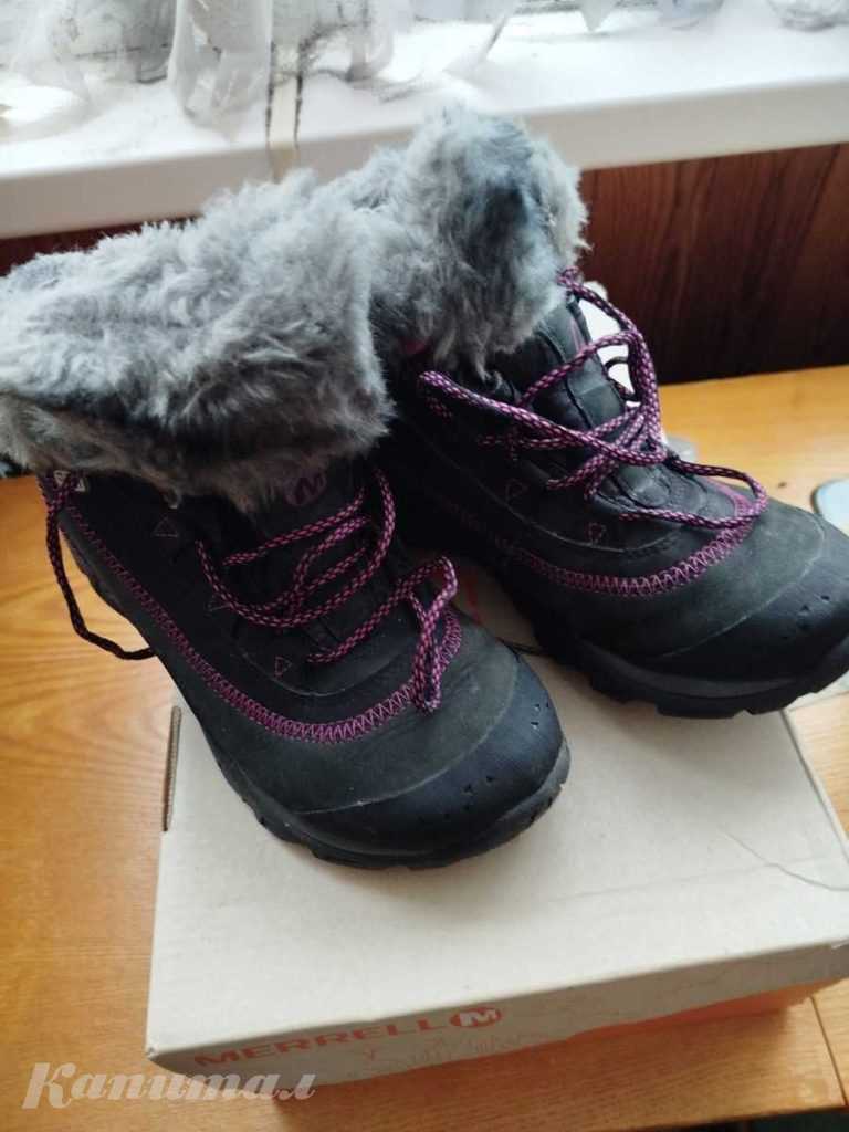 Продам зимние ботинки 36 размер