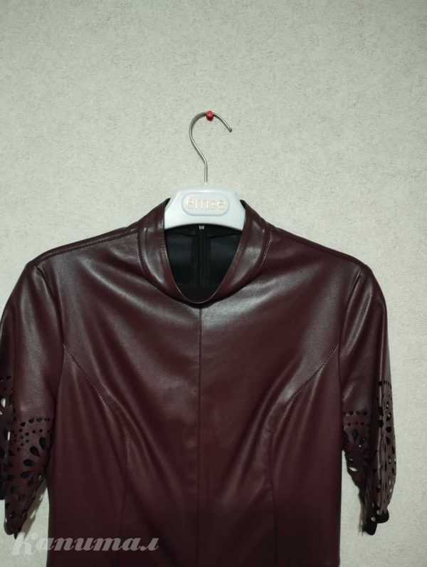 Платье женское.