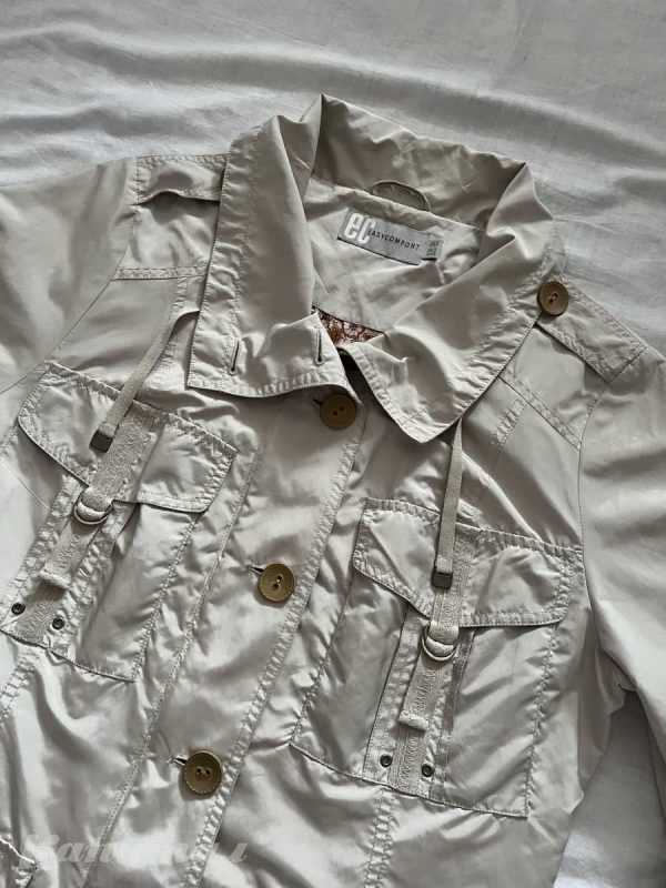 Ветровка куртка